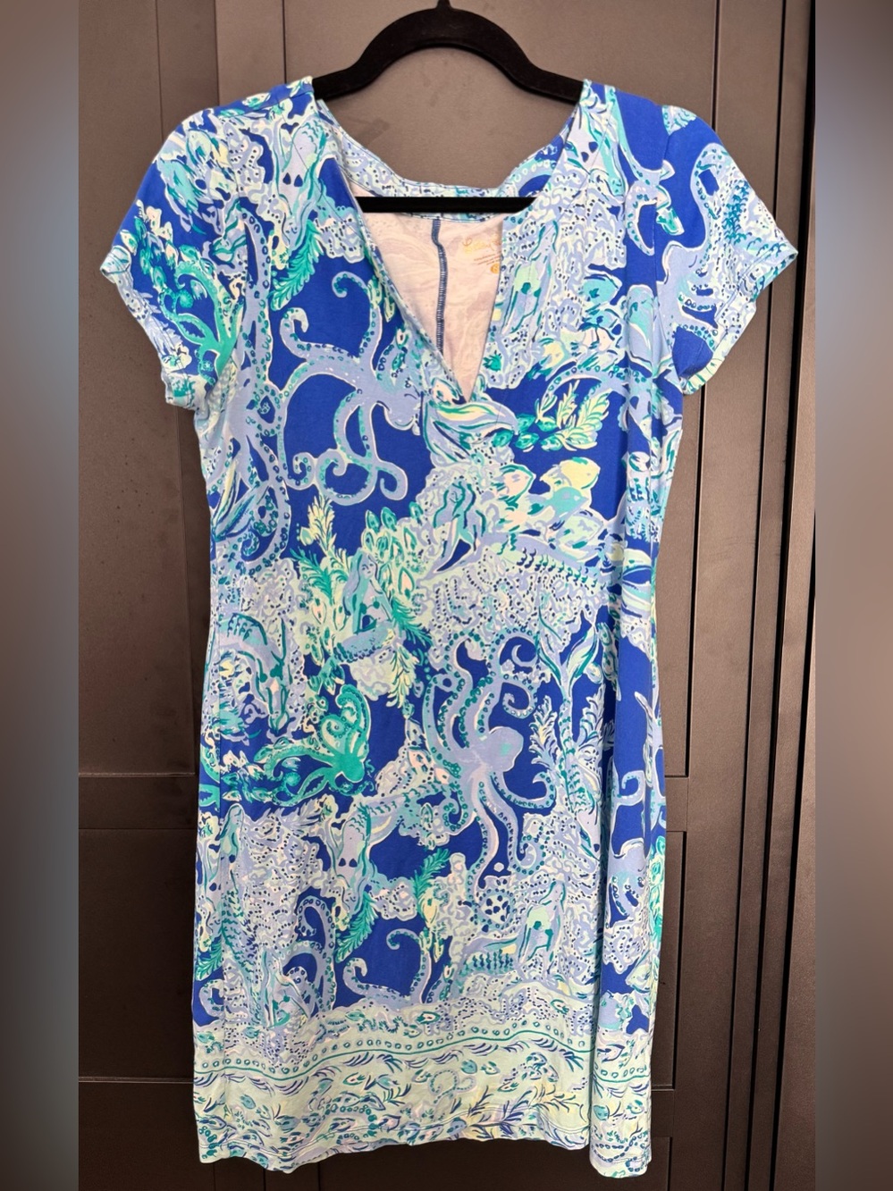 Lilly Pulitzer Blue, Aqua & Mint Printed V-Neck Shift Dress